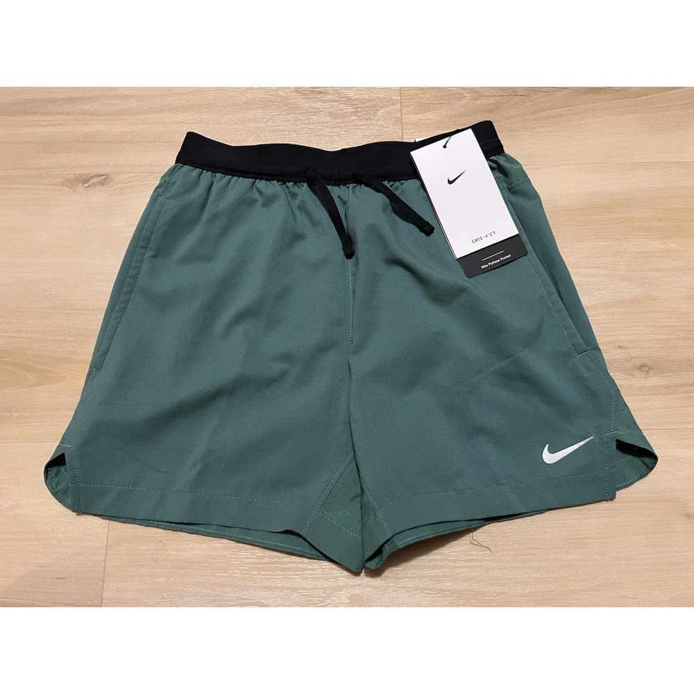 Nike Training Shorts Kids Small Green Dri-FIT Athletic Swoosh Logo FB1294-361